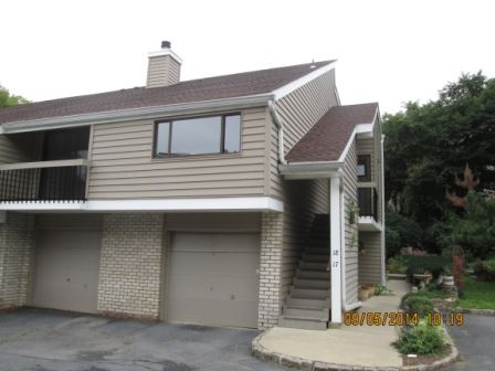 18 South Ct Unit 13-8h, Clinton, NJ 08809