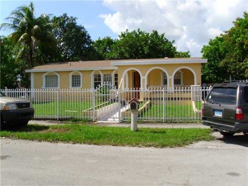 2452 NW 178 TE, Opa Locka, FL 33056