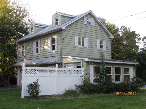 31 Hudson St, Marlboro, NJ 07746