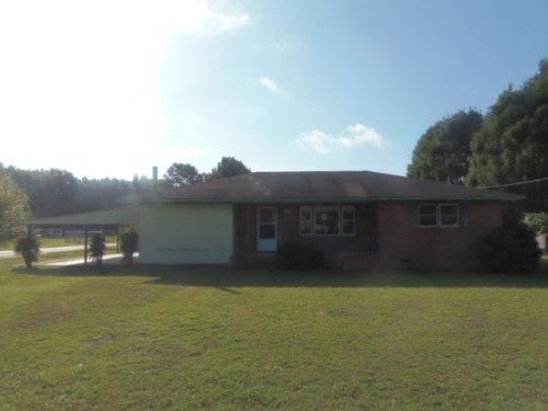 220 Green St, Bishopville, SC 29010