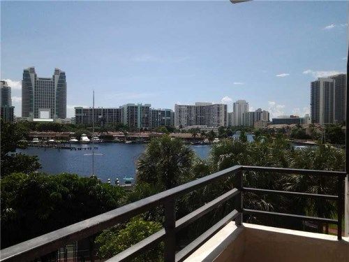 500 THREE ISLANDS BL # M24, Hallandale, FL 33009