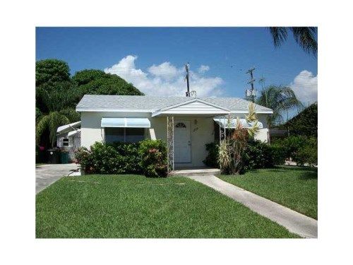 1709 N J St, Lake Worth, FL 33460