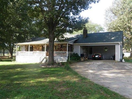 298 P J Roberts Road, Jefferson, GA 30549