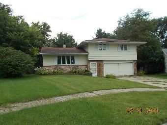 3009 Norway Pine Rd, Rockford, IL 61109