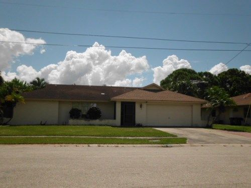 5873 Sandburg Dr, North Fort Myers, FL 33903