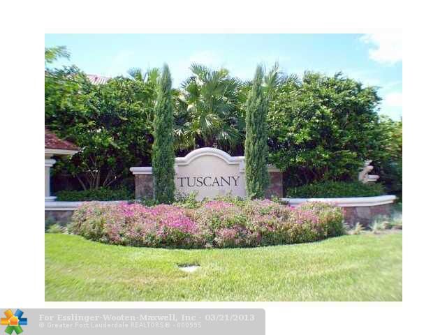 8230 SW 27TH ST # 105, Hollywood, FL 33025