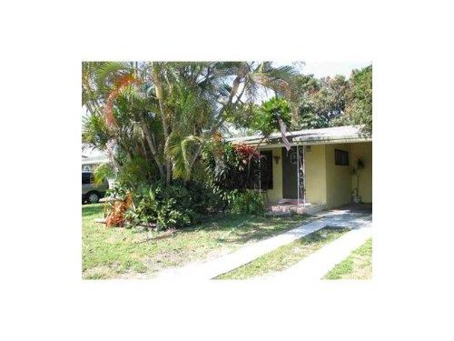 3716 SW 58 AV, Hollywood, FL 33023