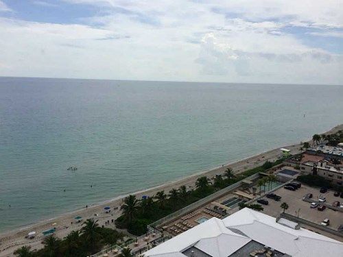 1950 S OCEAN DR # 19 G, Hallandale, FL 33009