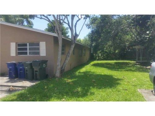 611 SW 9 ST, Hallandale, FL 33009