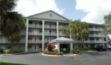 1518 WHITEHALL DR # 302 Fort Lauderdale, FL 33324