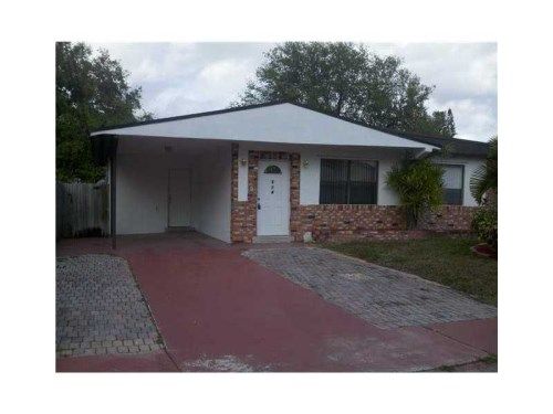 514 NW 3 TE, Dania, FL 33004