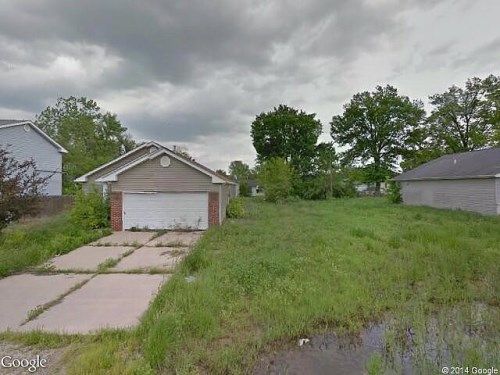 42Nd, East Saint Louis, IL 62204