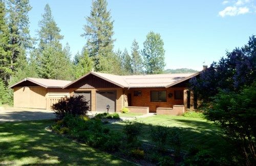 384 Hillside Dr, Cocolalla, ID 83813