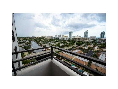 2500 PARKVIEW DR # 1605, Hallandale, FL 33009