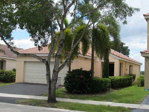 4325 DOGWOOD CR, Fort Lauderdale, FL 33331