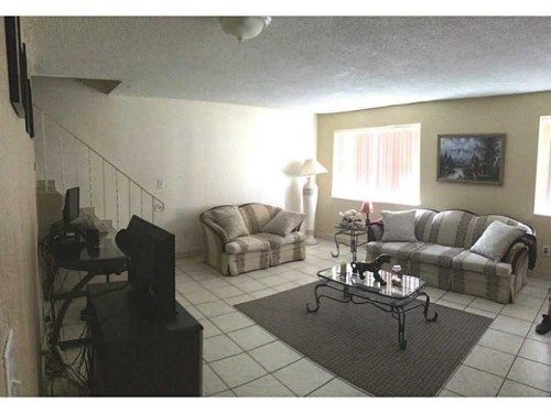 1305 W 53 ST # 433, Hialeah, FL 33012