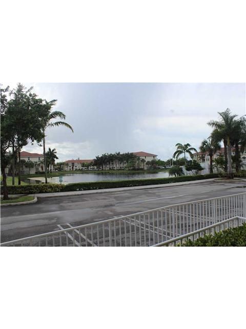 8800 NW 107 CT # 105, Miami, FL 33178