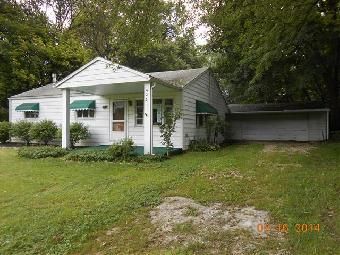 423 Beech Row Dr, Barberton, OH 44203