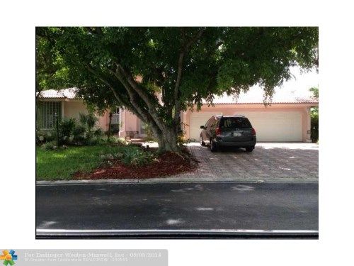 9724 NW 66 PL, Pompano Beach, FL 33076