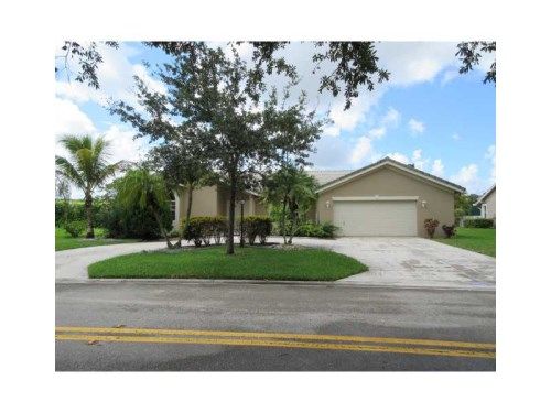 9640 NW 58TH CT, Pompano Beach, FL 33076