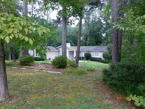 698 Rollingwood Drive, Stone Mountain, GA 30087