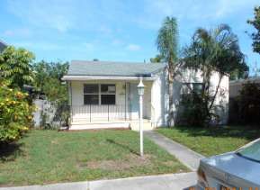 1116 N J St, Lake Worth, FL 33460