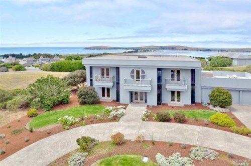 315 Mainsail Dr, Bodega Bay, CA 94923