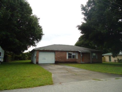 210 Oakview Ave, Auburndale, FL 33823