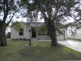 1503 Franklin Ave, Panhandle, TX 79068