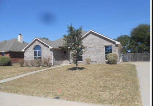 111 Richard Ln, Red Oak, TX 75154