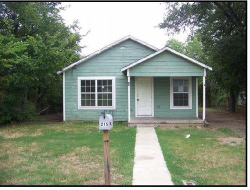 215 E Craven Ave, Waco, TX 76705