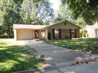 2320 Saratoga Dr, Evansville, IN 47715