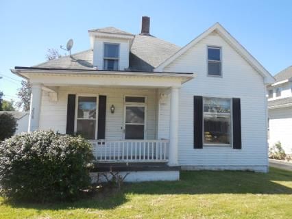 208 North First St, Boonville, IN 47601