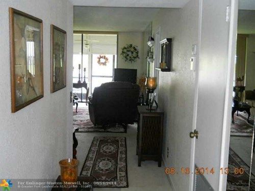 10303 Sunrise Lakes Blvd # 102, Fort Lauderdale, FL 33322