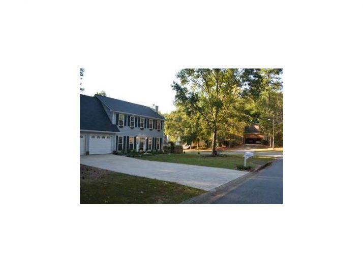 1450 Rustling Way Sw, Marietta, GA 30064