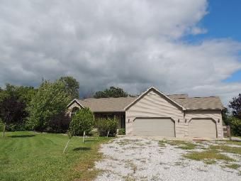 4278 N Sheldon Rd, Churubusco, IN 46723