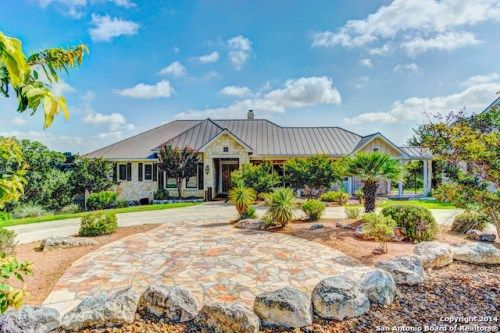 125 Paradise Point Dr, Boerne, TX 78006