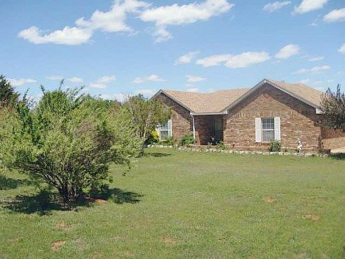 211 Rolling Hills Est, Blanchard, OK 73010