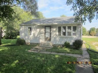 4120 4th Street, East Moline, IL 61244