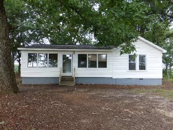 111 Looper Rd, Pelzer, SC 29669