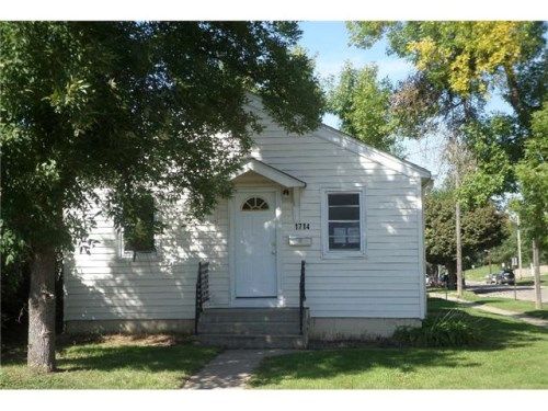 1714 E 5th St, Sioux Falls, SD 57103