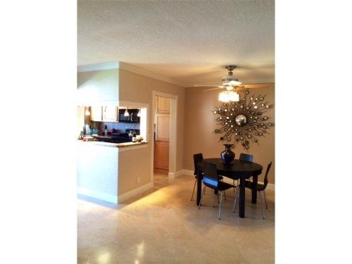 541 BLUE HERON DR # 308, Hallandale, FL 33009