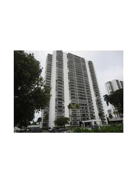 3675 N COUNTRY CLUB DR # 408, Miami, FL 33180