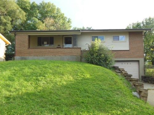 5121 Mt Alverno Rd, Cincinnati, OH 45238