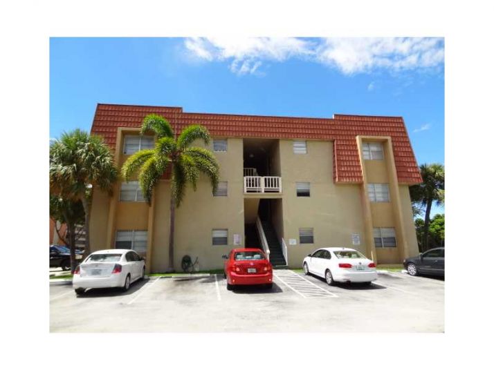 1300 MOFFETT ST # 315, Hallandale, FL 33009