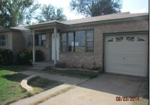 809 Yonkers Street, Plainview, TX 79072