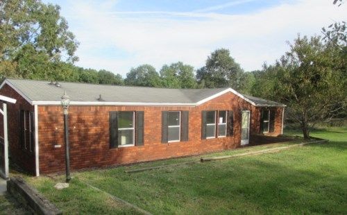 725 Park Rd, Mayodan, NC 27027