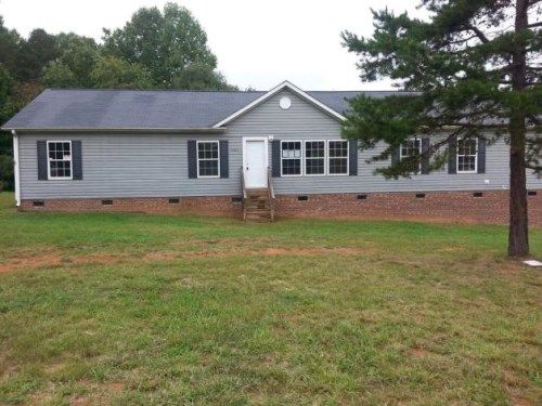 5983 Stanleyville Dr, Rural Hall, NC 27045