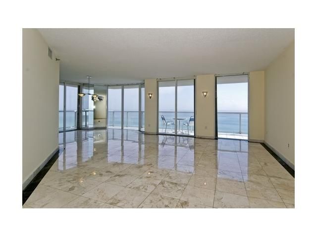 8925 COLLINS AV # 9B, Miami Beach, FL 33154