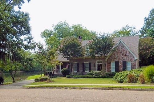 35 Moss Forest Circle, Jackson, MS 39211